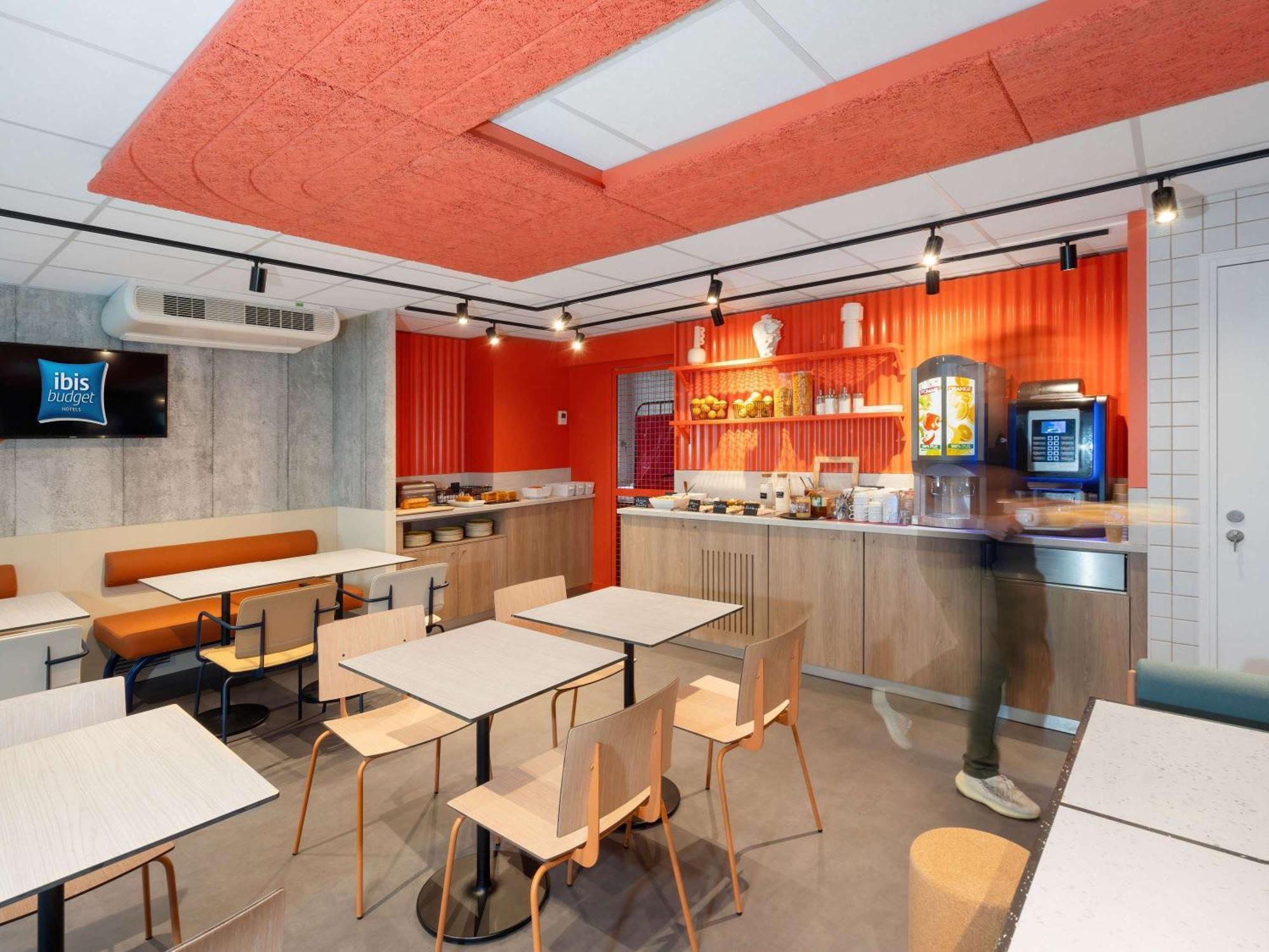 Ibis Budget Pertuis Portes Du Luberon Exterior photo